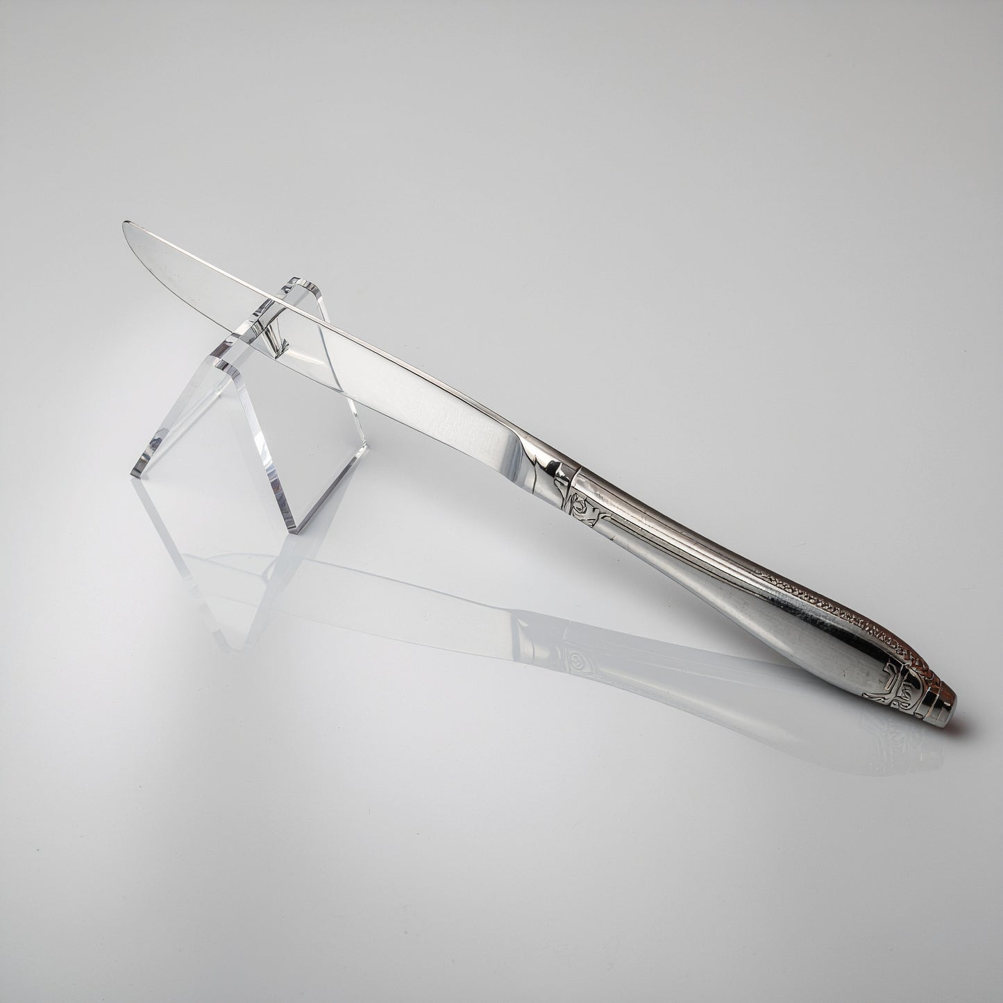 Clear Acrylic Knife Display — Countertop Stand – clear acrylic display stand for retail, showroom, or countertop use, size . Made in the USA by WebAcrylics.